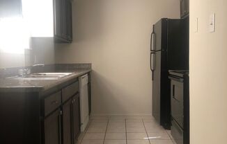 2 beds, 1.5 baths, 973 sqft, $900, Unit 1714-D