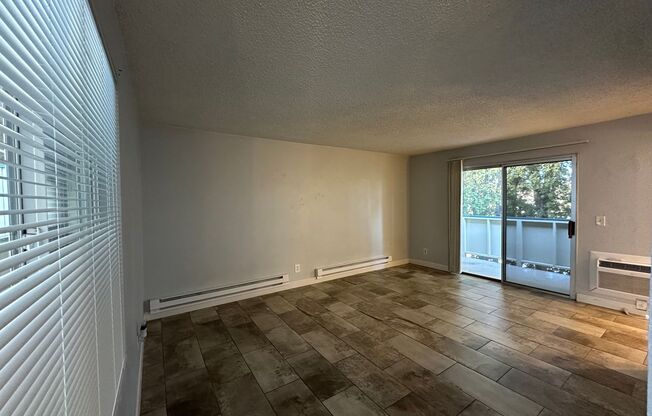 1 bed, 1 bath, $1,195, Unit # 96