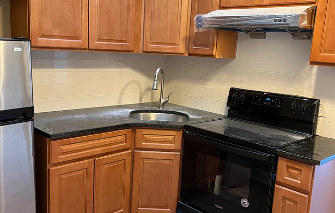 Apt. 3A, 2255 N Park Ave