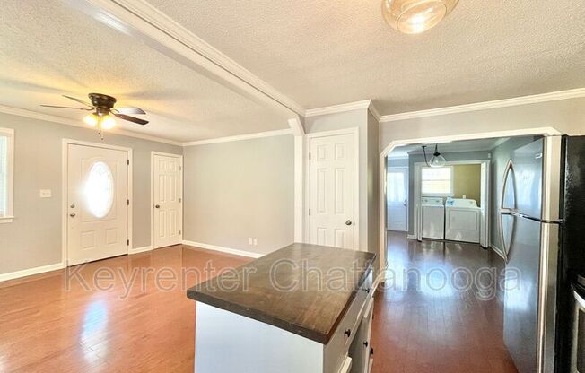 5105 LYNNWOOD AVE
