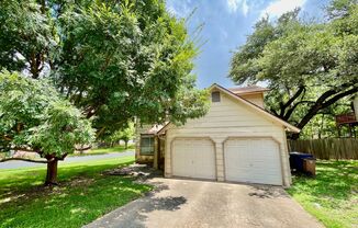 EXEMPLARY ROUND ROCK ISD - NO CARPET - FANTASTIC LOCATION