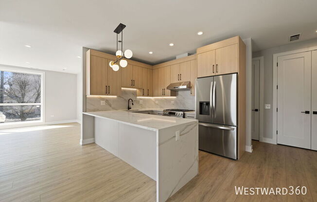2354 W POLK ST