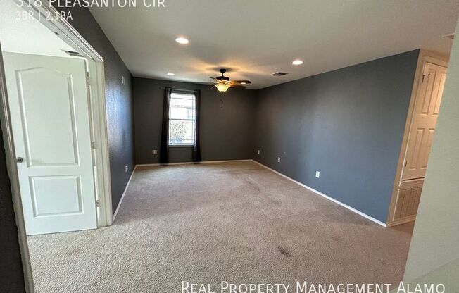 3 beds, 2.5 baths, 2,429 sqft, $1,999