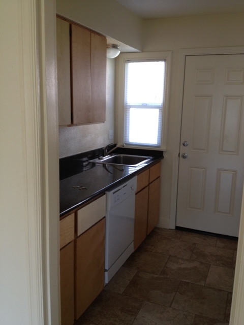 1 bed, 1 bath, $1,495, Unit 6617  2