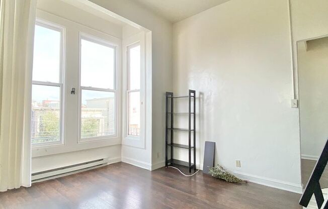 Top Floor Studio in the heart of the Mission District