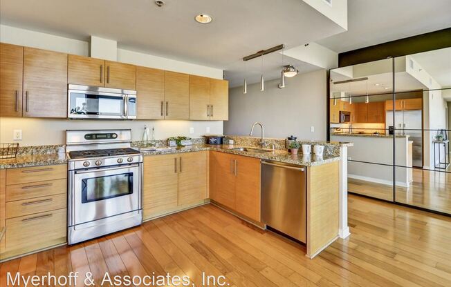 222 Broadway #801