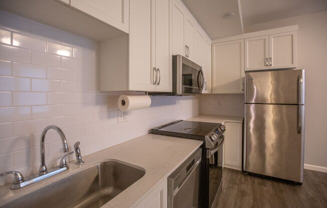 Greenwich 12 Plex
