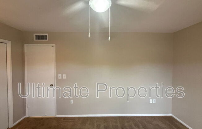 10814 W SARATOGA CIR