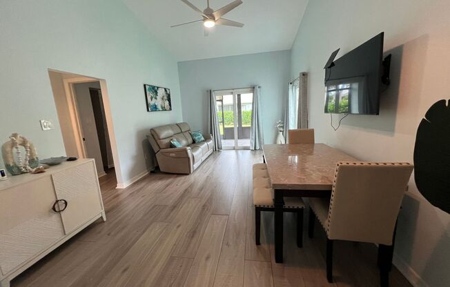 2 beds, 1 bath, $2,295