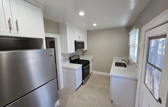 1 bed, 1 bath, 600 sqft, $1,950, Unit 446-B