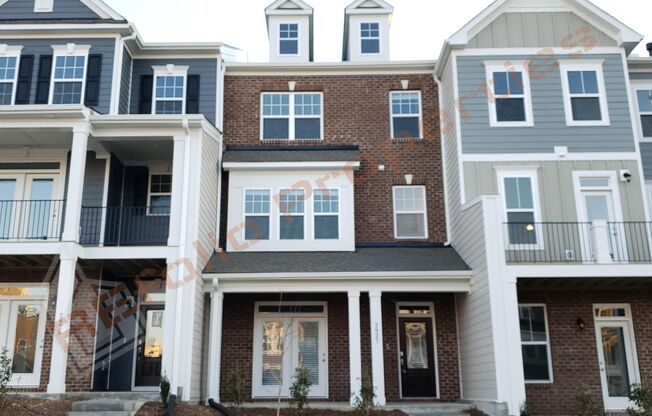 Luxury 3 Story 4 BD/3.5 Bath Townhome @ Smith Farm, Apex! Available Aug 7th!