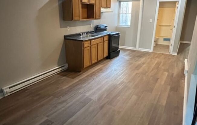 BEAUTIFUL BIG 4 BEDROOM 3 BATH READY TO MOVE IN NOW!!!