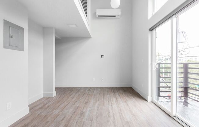 1 bed, 1 bath, 395 sqft, $1,358, Unit 409