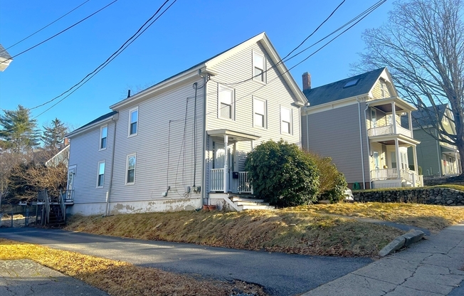 38 COTTAGE ST
