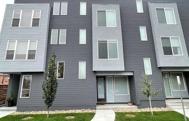 2 Bedroom 2 Full Bathrooms and 2 Half Bathrooms in Denver's West Colfax Neighborhood