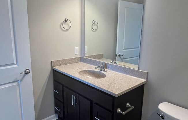 1 bed, 1 bath, 775 sqft, $1,050, Unit C204