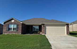 MOVE IN SPEACIAL - New 4 bedroom 2 bath in Broken Arrow