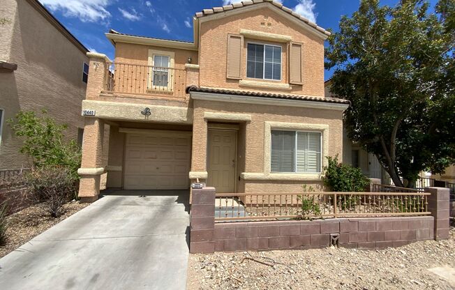 GATED COMMUNITY WITH COMMUNITY POOL/SPA