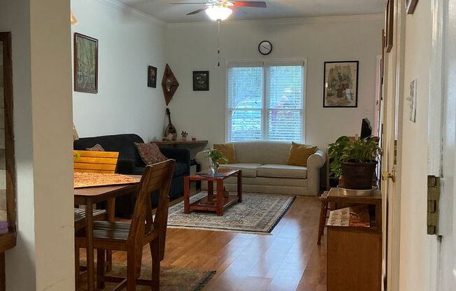 1 Bedroom/2 .5 Bath Condo located in River Station Condominiums!
