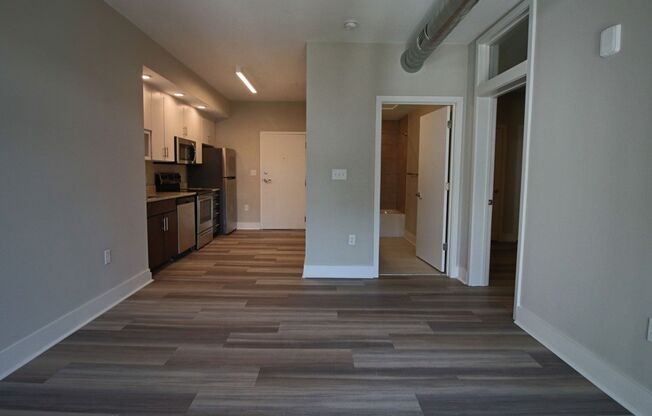 1 bed, 1 bath, 533 sqft, $1,395, Unit APT 619