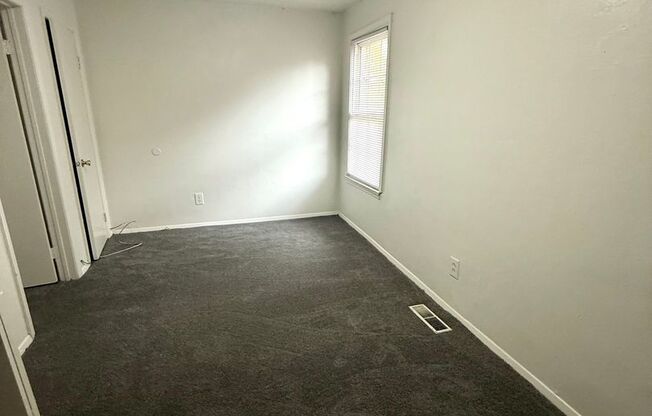 2 beds, 1.5 baths, 1,002 sqft, $1,288, Unit 631