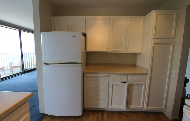 2 beds, 2 baths, $4,200, Unit UNIT C