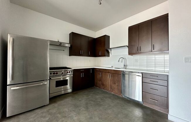 1 bed, 1.5 baths, 1,200 sqft, $3,900