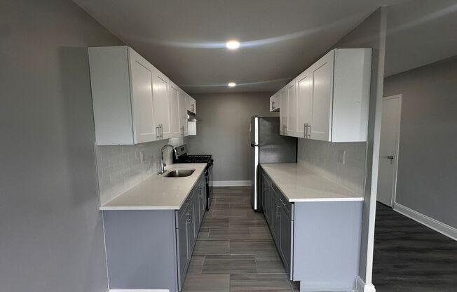2 beds, 1 bath, 850 sqft, $2,095, Unit Apt 4P