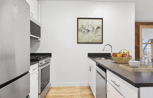 174 Spring St 13