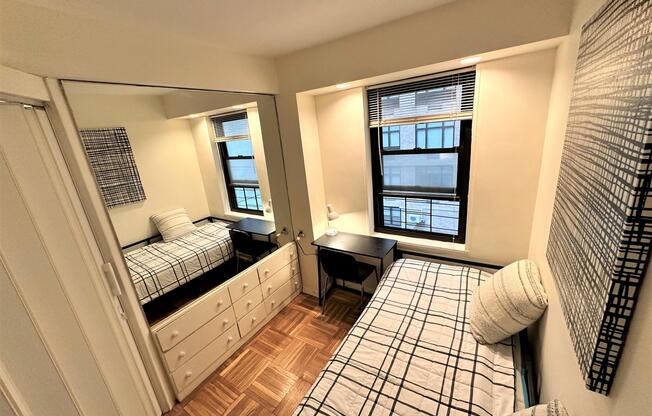2 beds, 1 bath, 600 sqft, $5,499, Unit 5-B