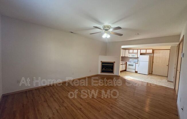 1502 W FROSTY