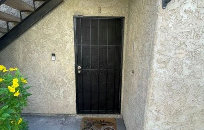 4720 Obannon Dr #B ! Newly Upgraded 2 Bed / 2 Bath !