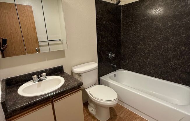 1 bed, 1 bath, 650 sqft, $1,650, Unit C201
