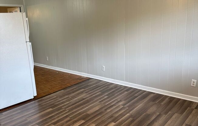 1 bed, 1 bath, 570 sqft, $700, Unit CS 76