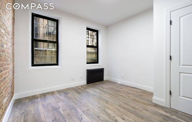 315 E 5 ST