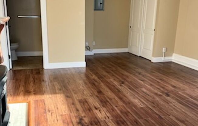 Studio, 1 bath, 474 sqft, $1,850, Unit 11