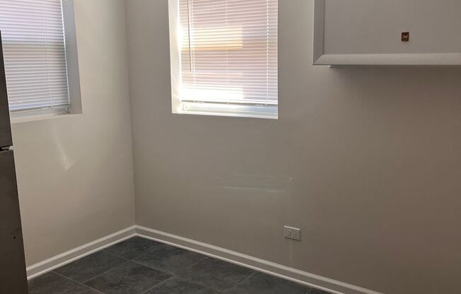 9457 Maple LLC