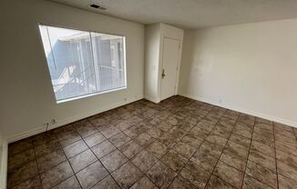 1 bed, 1 bath, $950, Unit U