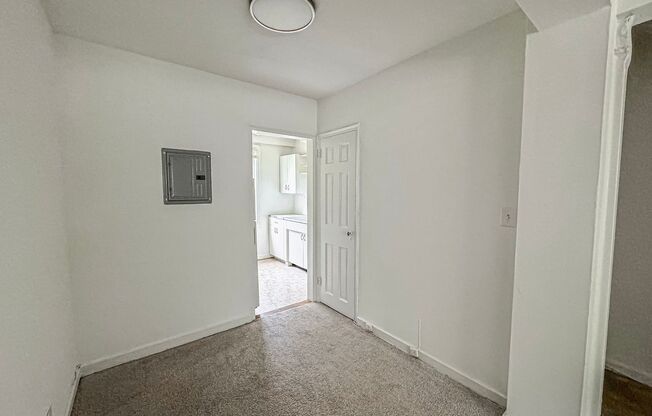 Charming 1 Bed 1 Bath Condo In Arlington Oaks