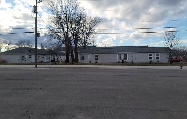 Bruer Park Gardens Apartments - Truesdale MO
