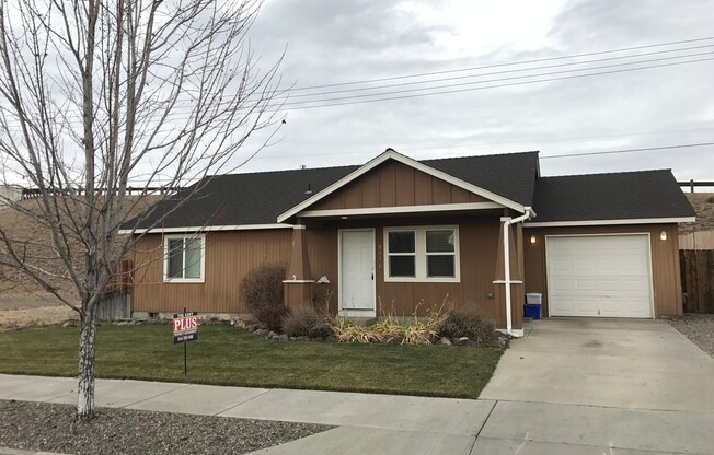 3 beds, 2 baths, $1,800