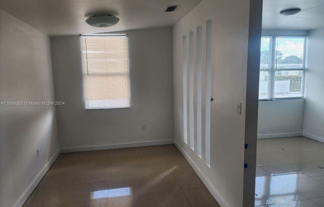 3 beds, 2 baths, 1,595 sqft, $3,600, Unit 1726 SW 25th Ave unit 1 (A11699302)