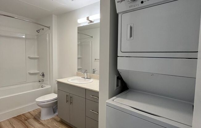 Studio, 1 bath, 480 sqft, $1,725, Unit 134