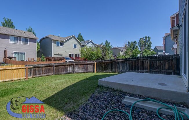 Cute home with engineered hardwood flooring throughout is available now!