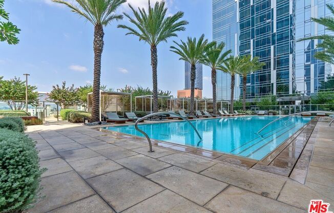 1 bed, 1 bath, 823 sqft, $3,700, Unit 4102