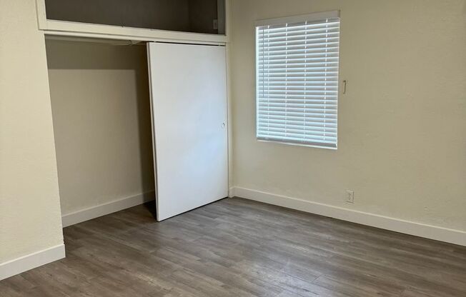 2 beds, 1 bath, 915 sqft, $1,350, Unit Unit A