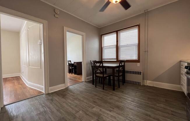 157 W 10 ST