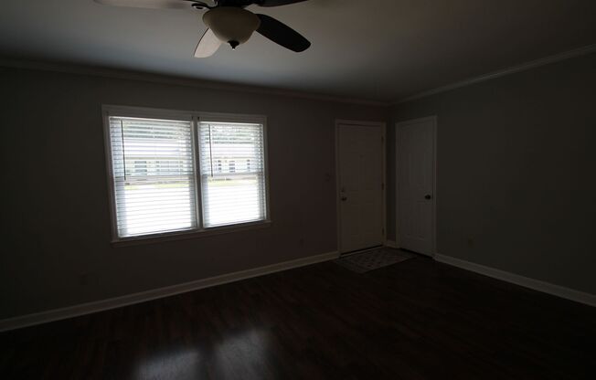 2 beds, 1 bath, $1,395