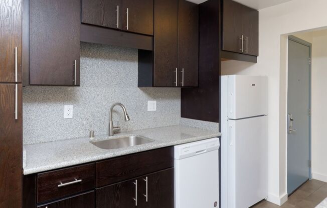 1 bed, 1 bath, 780 sqft, $2,195, Unit 205