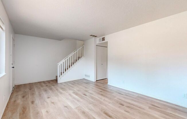 Cozy 3 Bedroom 1.5 Bathroom In NW Albuquerque!